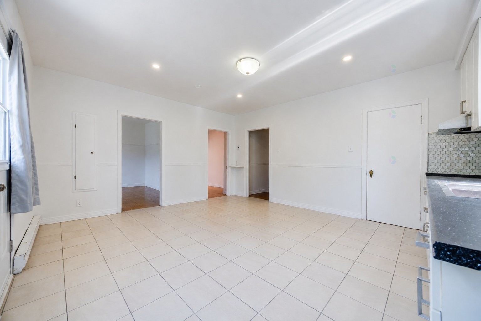 









6528


30e Avenue

,
Montréal (Rosemont/La Petite-Patrie),




QC
H1T3G6

