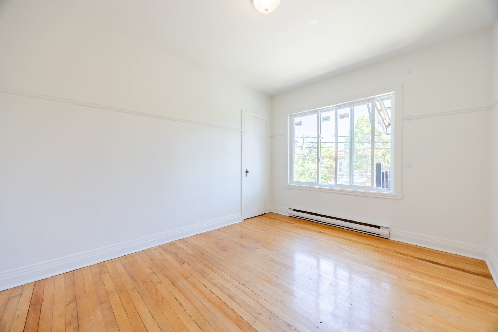 









6528


30e Avenue

,
Montréal (Rosemont/La Petite-Patrie),




QC
H1T3G6


