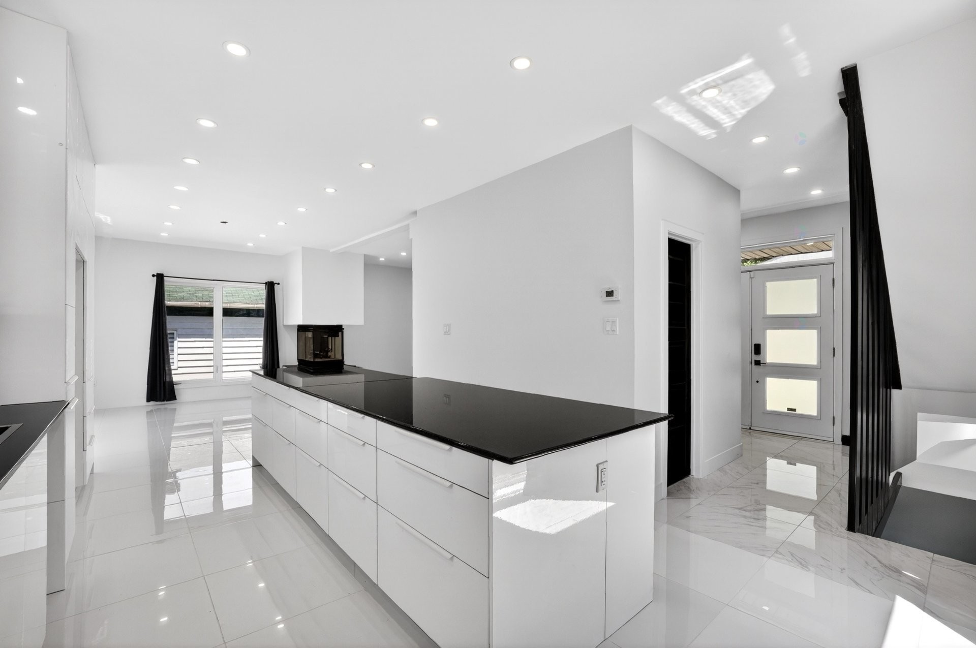 









405


Rue de la Montagne

,
Saint-Calixte,




QC
J0K1Z0


