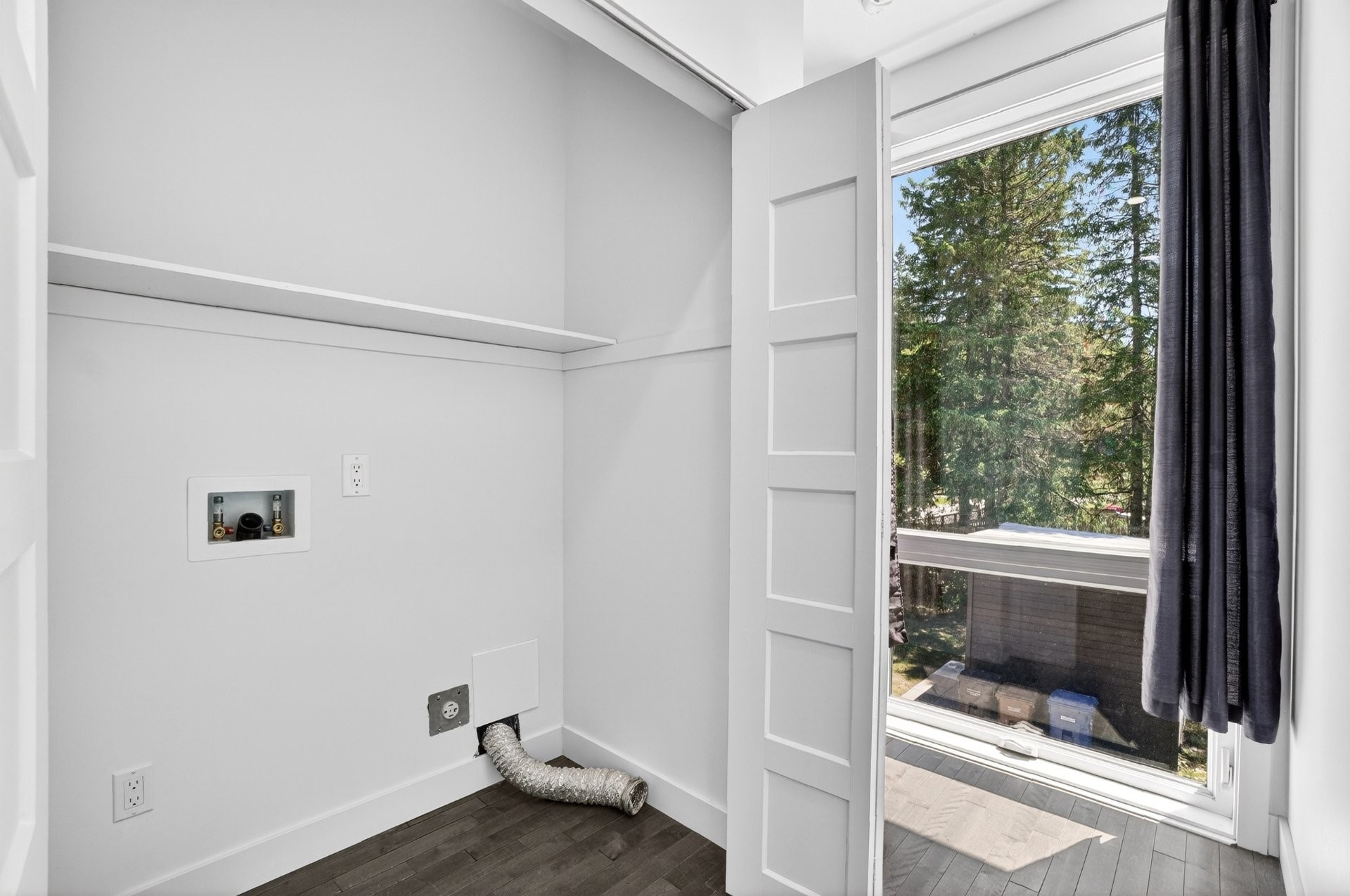 









405


Rue de la Montagne

,
Saint-Calixte,




QC
J0K1Z0

