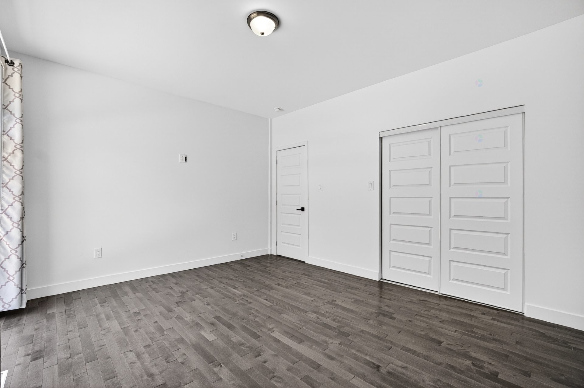 









405


Rue de la Montagne

,
Saint-Calixte,




QC
J0K1Z0

