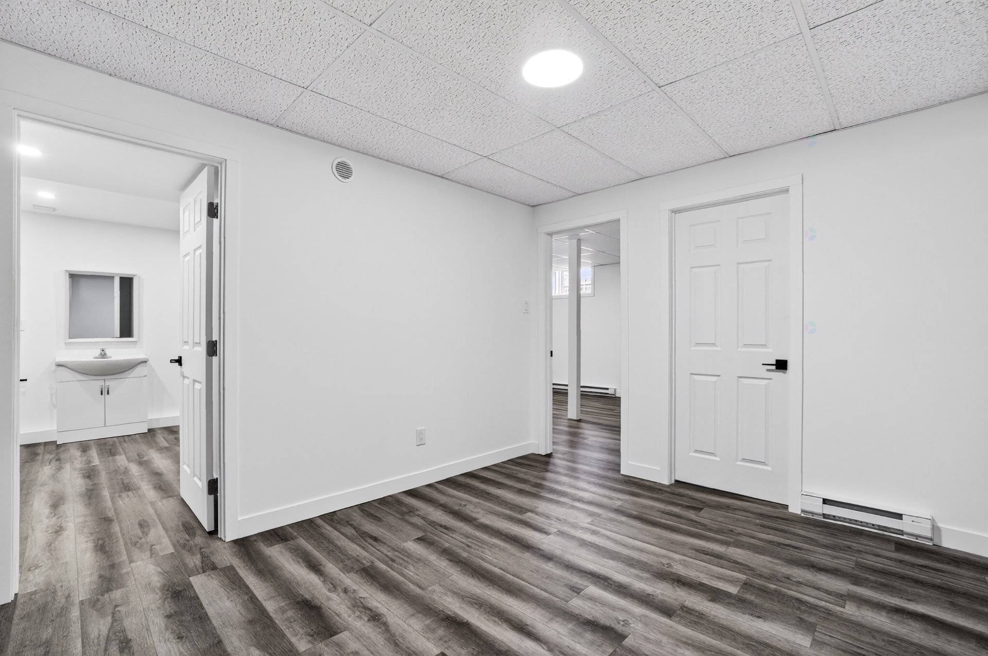 









405


Rue de la Montagne

,
Saint-Calixte,




QC
J0K1Z0


