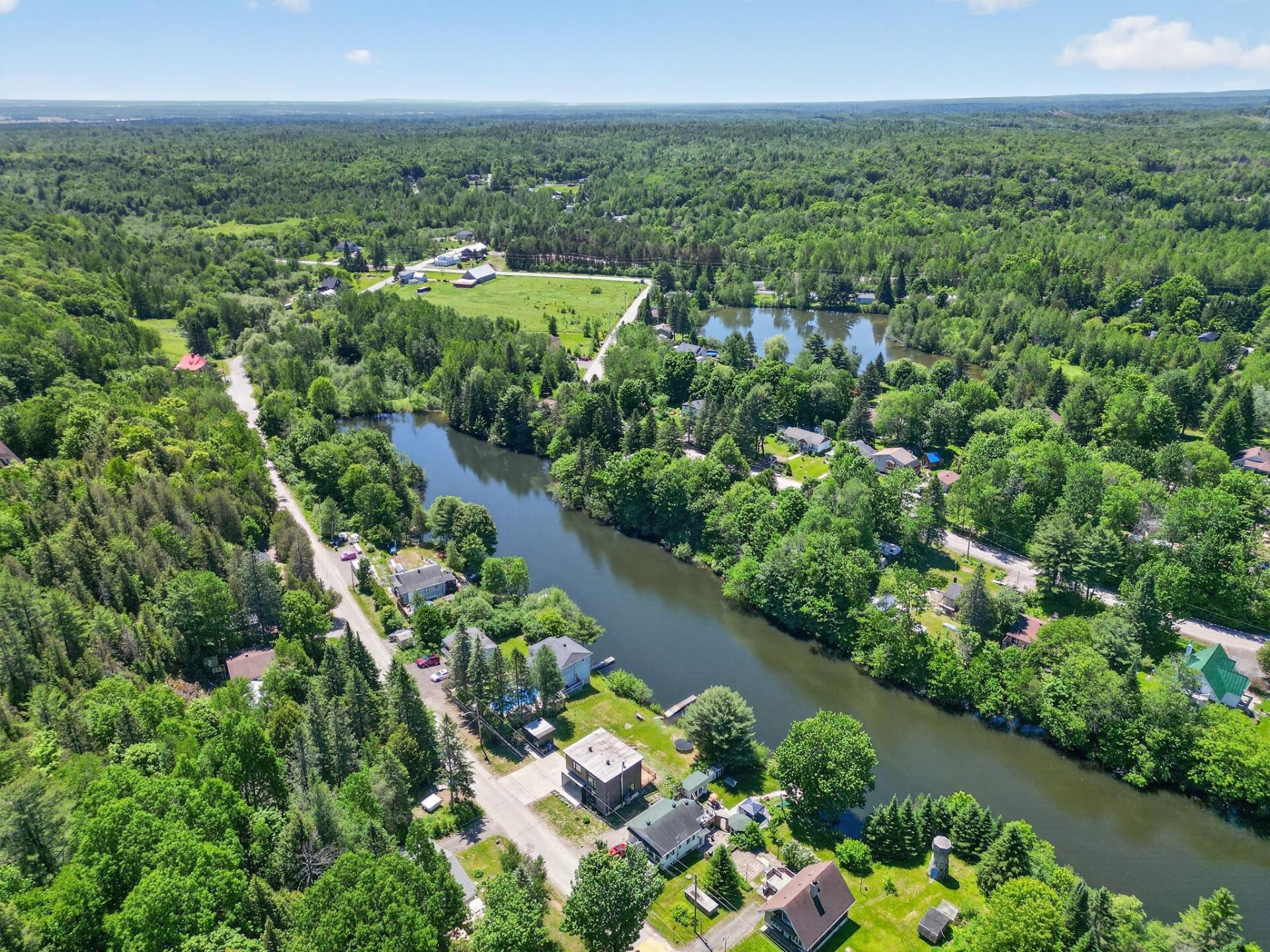 









405


Rue de la Montagne

,
Saint-Calixte,




QC
J0K1Z0

