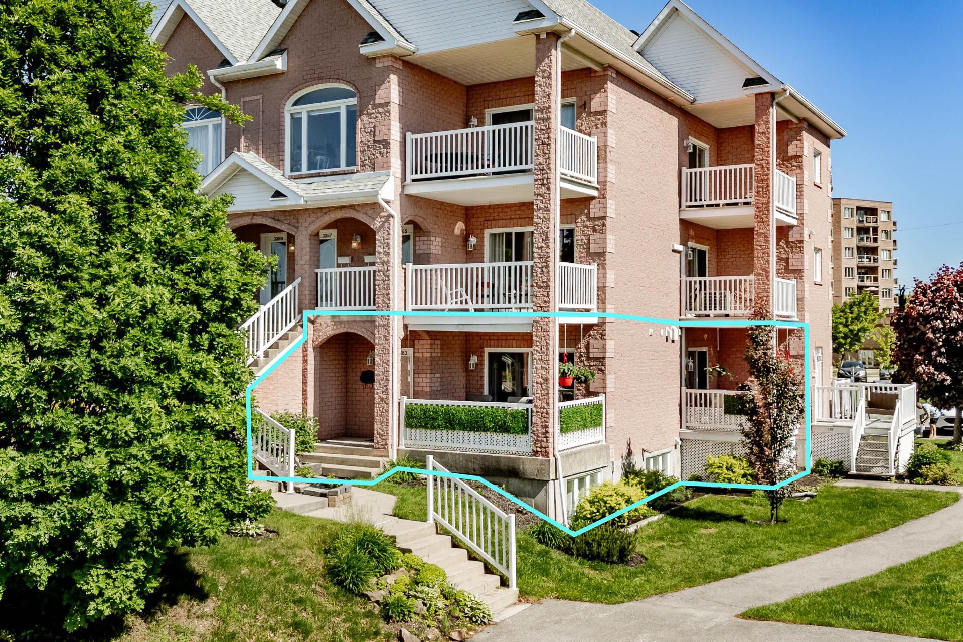 









3363


Rue Antoine-Samson

,
Sherbrooke (Les Nations),




QC
J1L2R3


