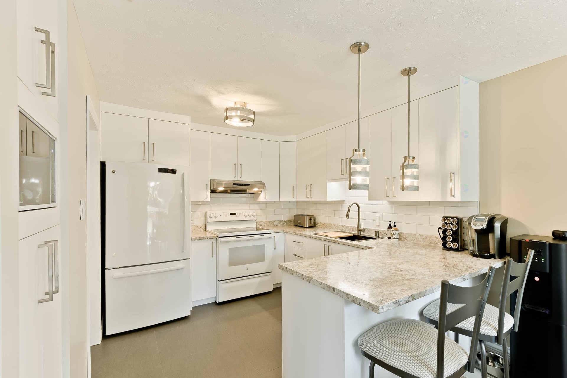 









3363


Rue Antoine-Samson

,
Sherbrooke (Les Nations),




QC
J1L2R3

