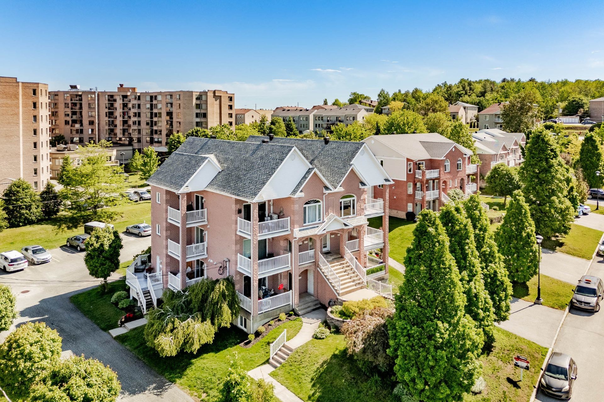 









3363


Rue Antoine-Samson

,
Sherbrooke (Les Nations),




QC
J1L2R3

