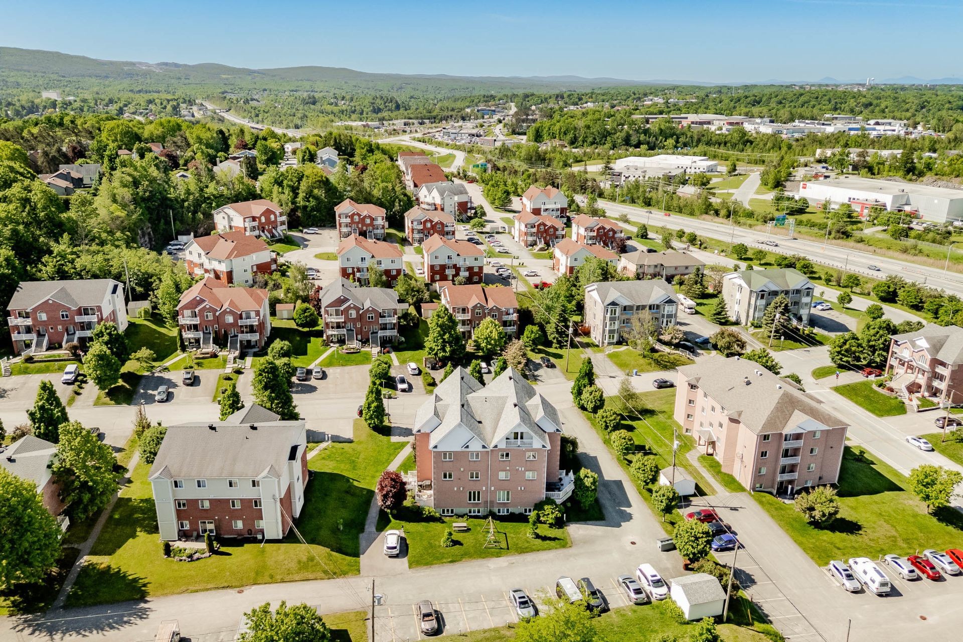 









3363


Rue Antoine-Samson

,
Sherbrooke (Les Nations),




QC
J1L2R3

