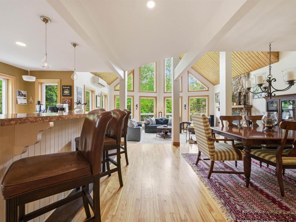 












943 West Porters Lake Road

,
West Porters Lake,




NS
B3K 1K9

