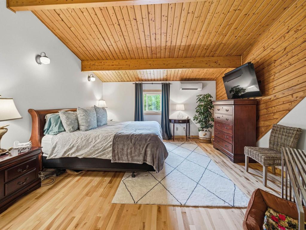 












943 West Porters Lake Road

,
West Porters Lake,




NS
B3K 1K9

