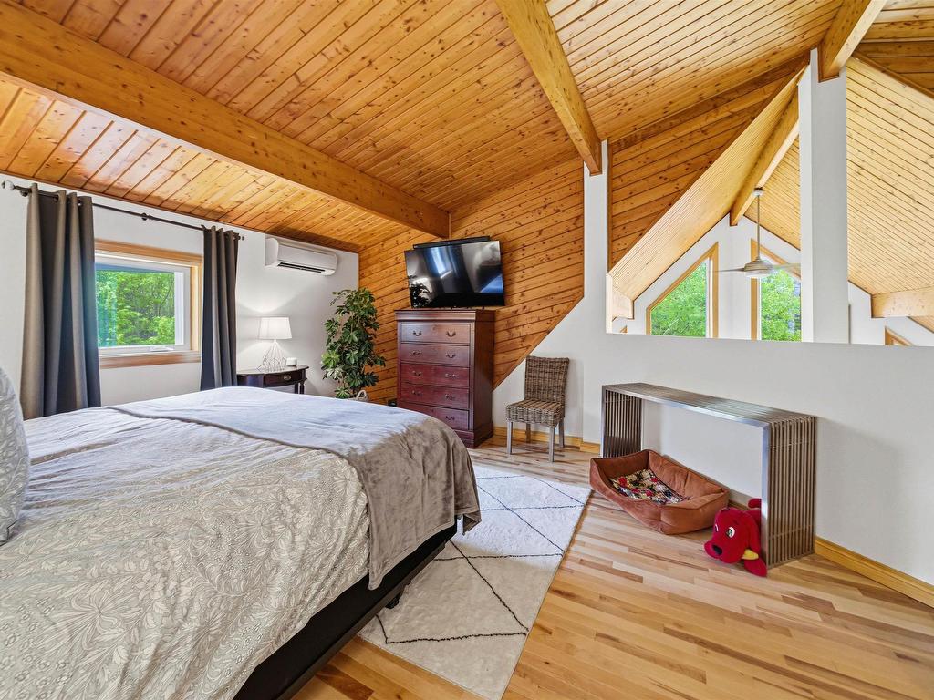 












943 West Porters Lake Road

,
West Porters Lake,




NS
B3K 1K9

