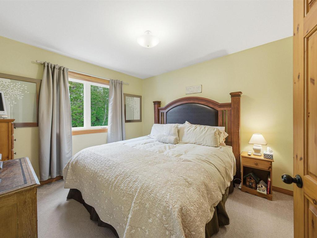 












943 West Porters Lake Road

,
West Porters Lake,




NS
B3K 1K9

