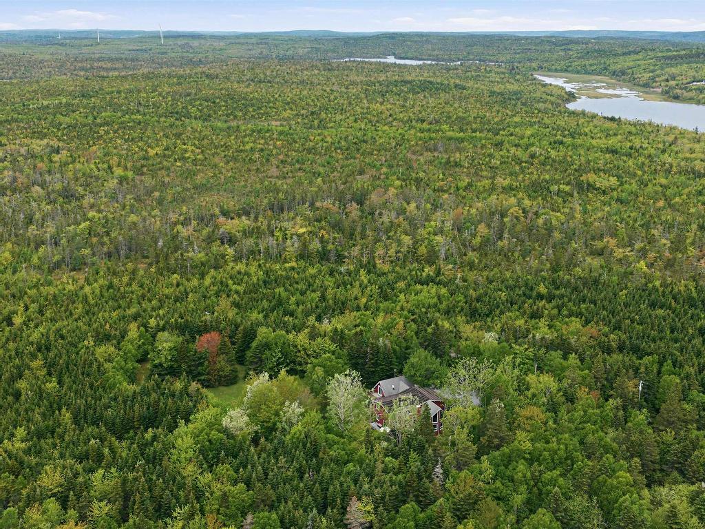 












943 West Porters Lake Road

,
West Porters Lake,




NS
B3K 1K9


