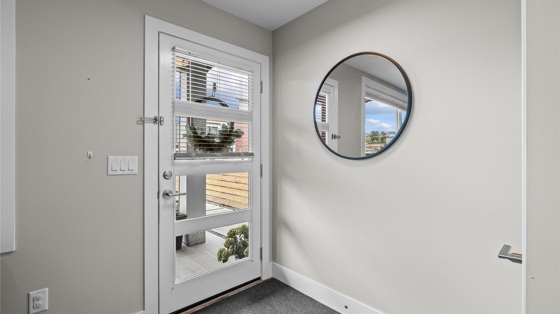 









771


Raymer

Avenue, 2,
Kelowna,




BC
V1Y 4Z7

