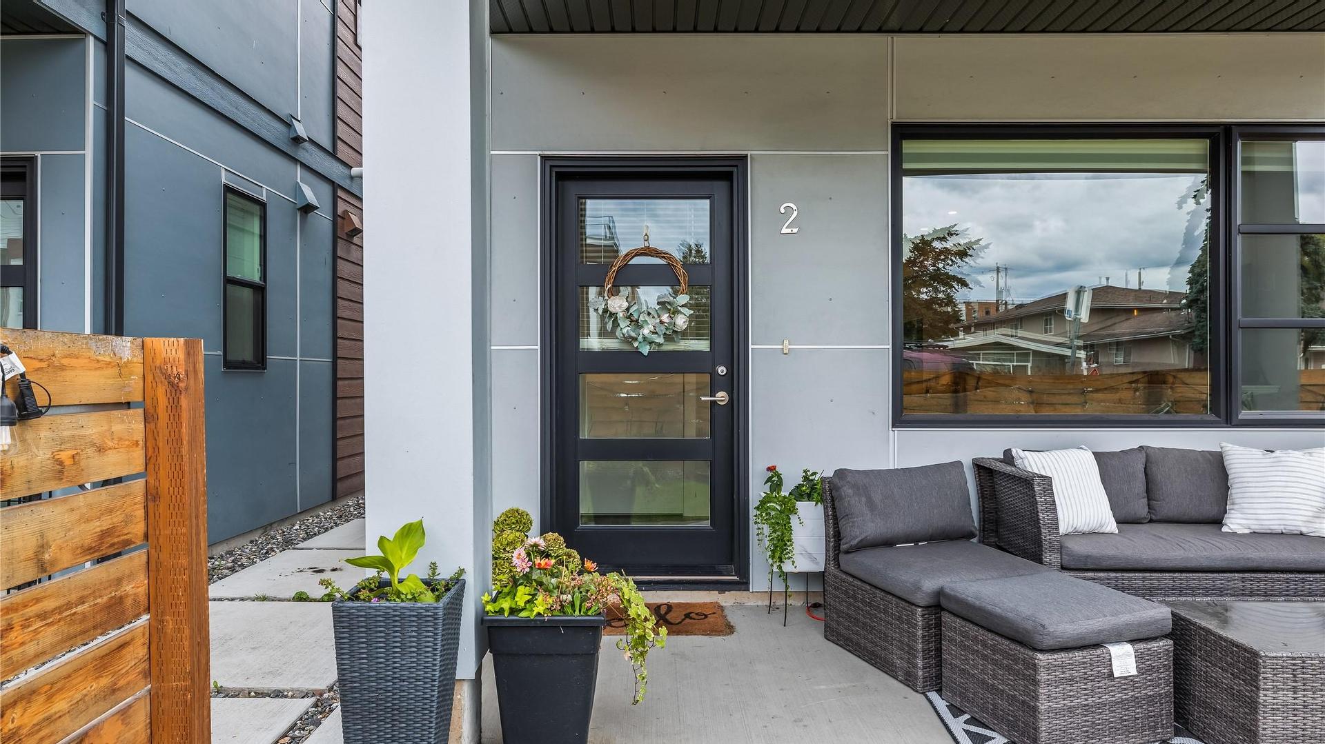 









771


Raymer

Avenue, 2,
Kelowna,




BC
V1Y 4Z7

