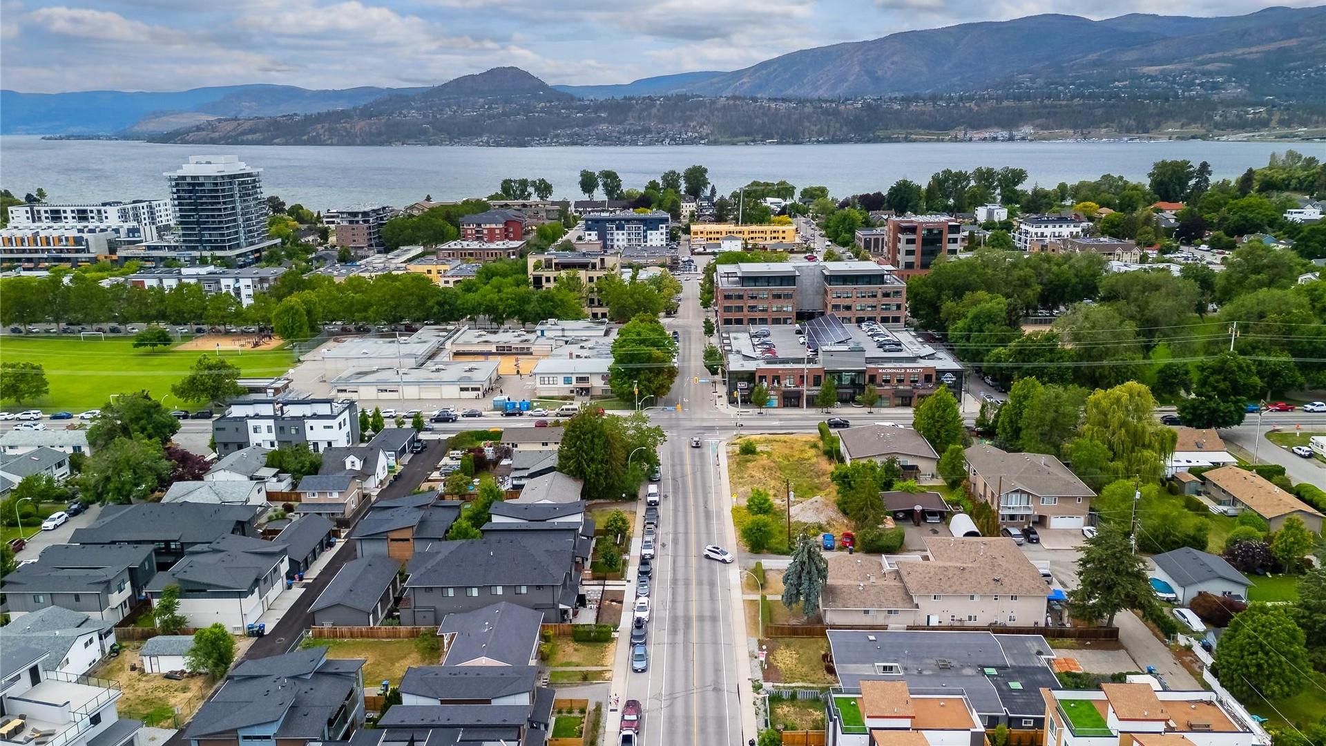 









771


Raymer

Avenue, 2,
Kelowna,




BC
V1Y 4Z7

