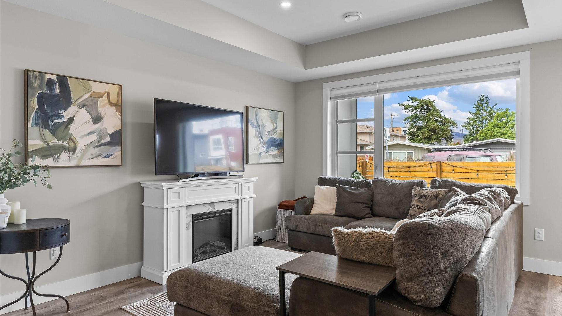 









771


Raymer

Avenue, 2,
Kelowna,




BC
V1Y 4Z7

