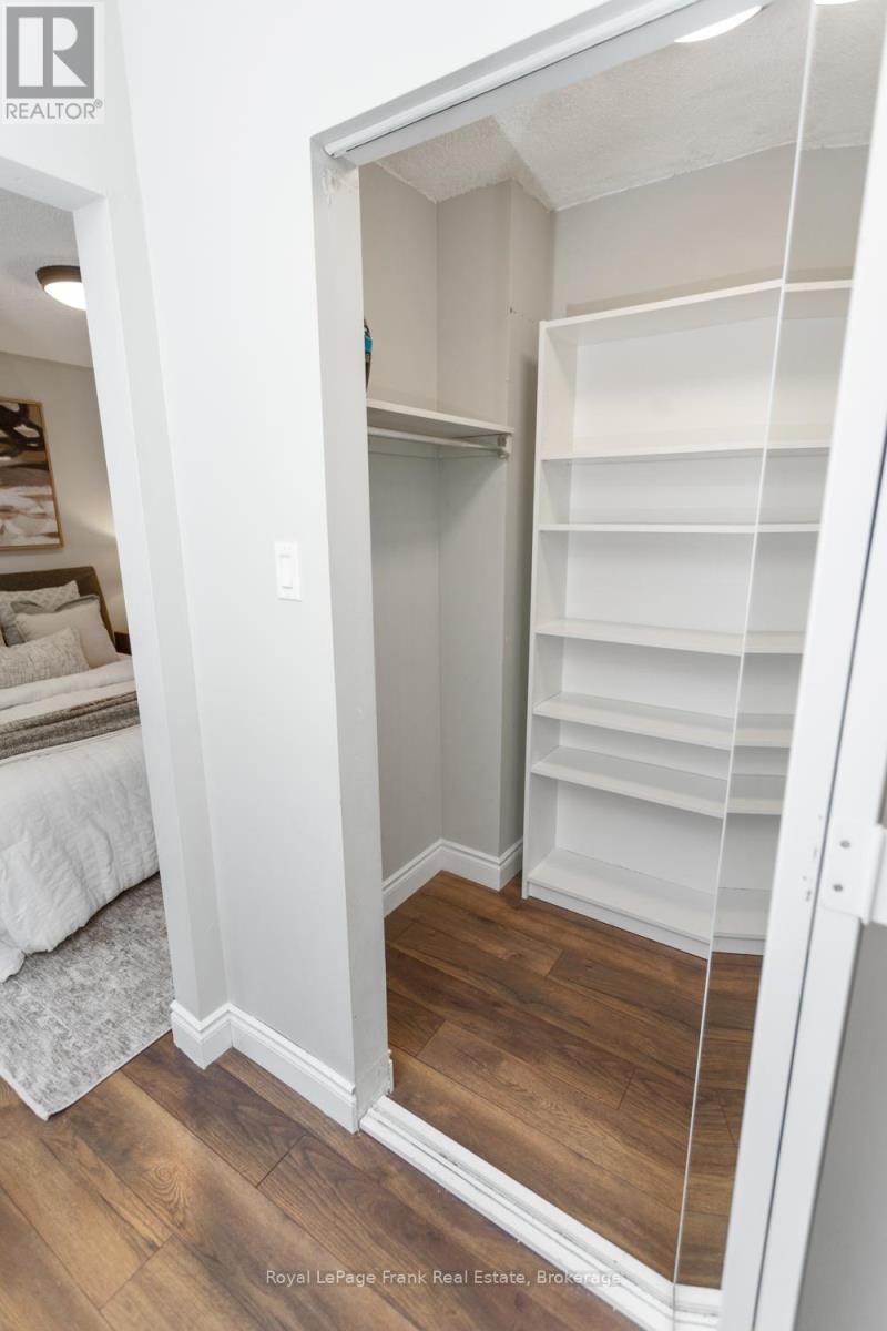 












731 HONEY TREE COURT

,
Whitby (Williamsburg),




Ontario
L1N7W5

