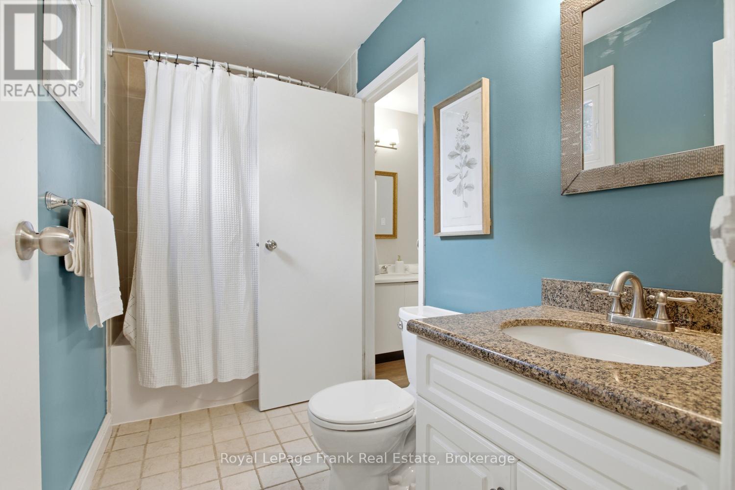 












731 HONEY TREE COURT

,
Whitby (Williamsburg),




Ontario
L1N7W5

