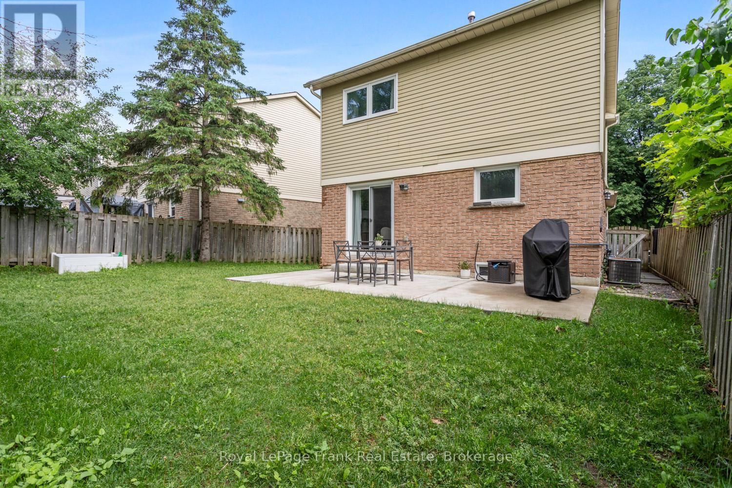 












731 HONEY TREE COURT

,
Whitby (Williamsburg),




Ontario
L1N7W5

