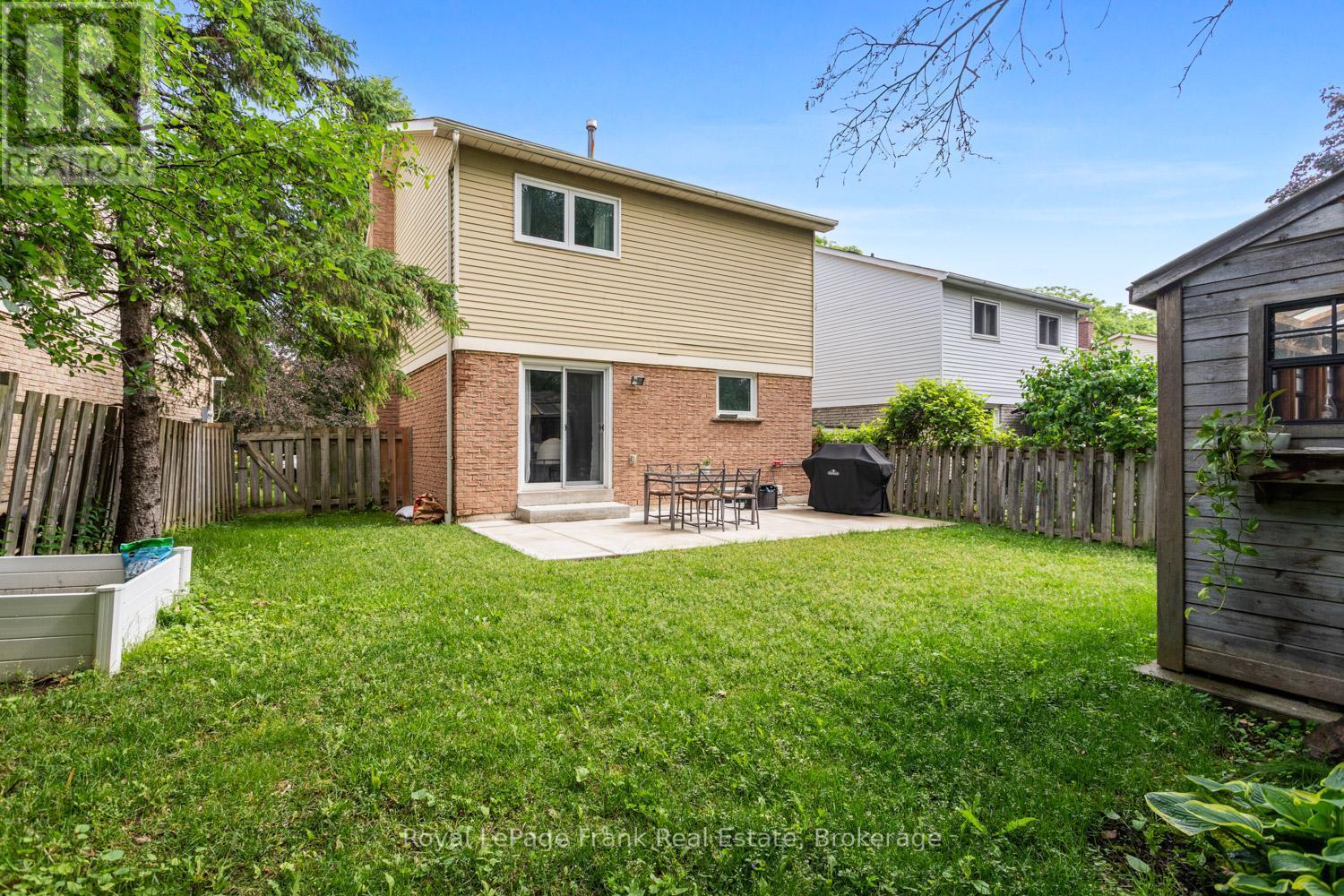 












731 HONEY TREE COURT

,
Whitby (Williamsburg),




Ontario
L1N7W5

