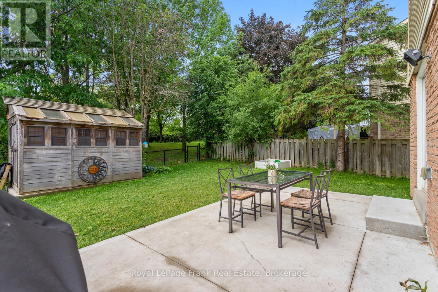 












731 HONEY TREE COURT

,
Whitby (Williamsburg),




Ontario
L1N7W5

