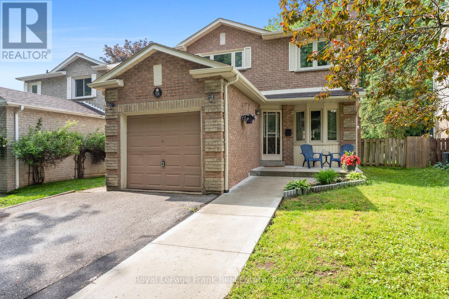 












731 HONEY TREE COURT

,
Whitby (Williamsburg),




Ontario
L1N7W5

