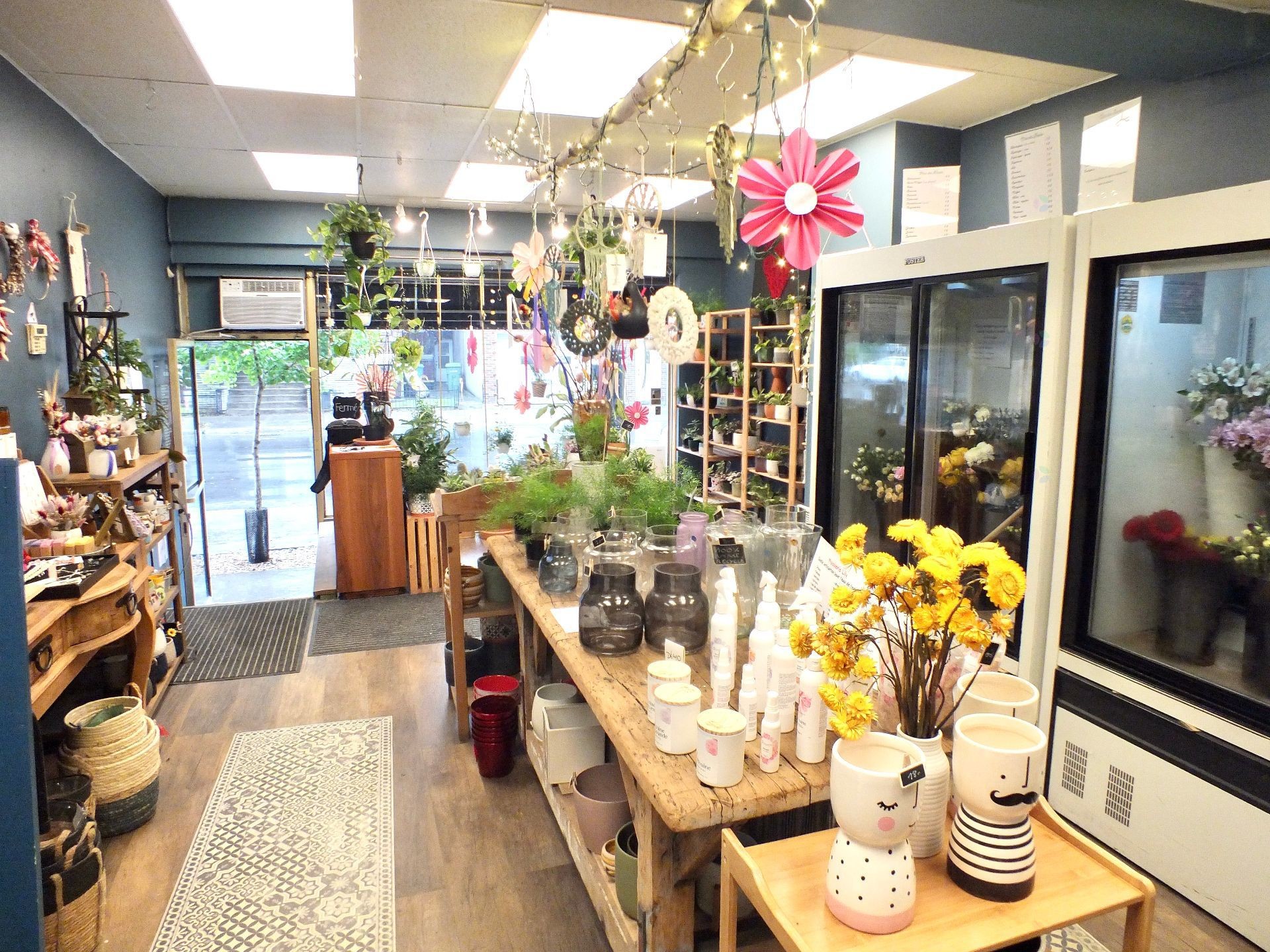 









955


Rue Fleury E.

,
Montréal (Ahuntsic-Cartierville),




QC
H2C1P6

