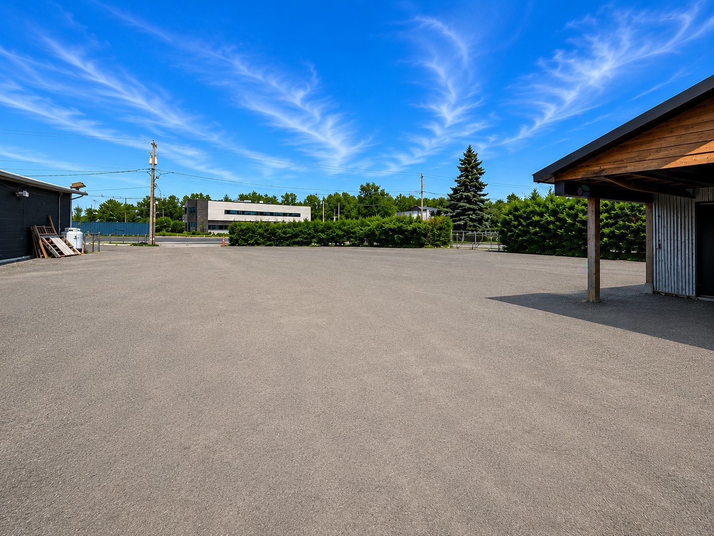 









4300


Boul. Dagenais O.

,
Laval (Fabreville),




QC
H7R1L5

