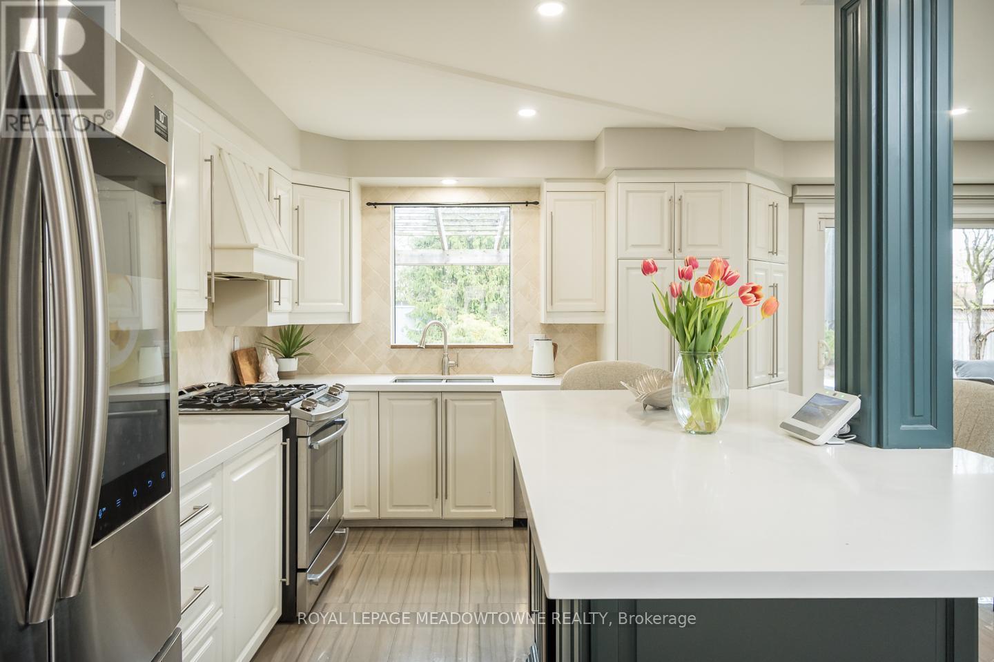 












759 CHILDS DRIVE

,
Milton,




Ontario
L9T4L3

