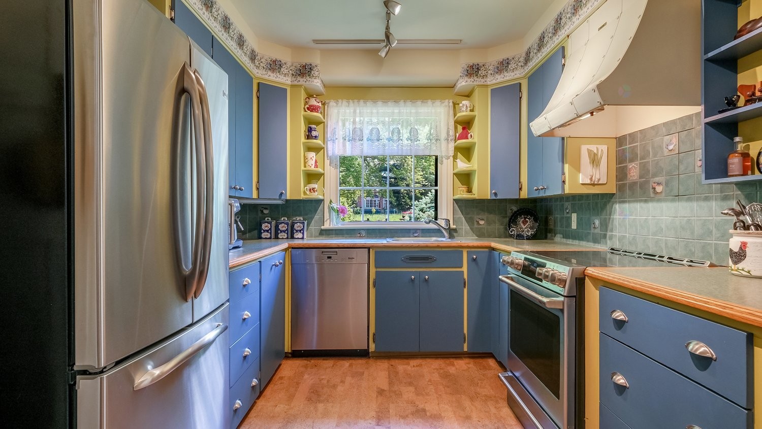 









58


Rue Mountain

,
Granby,




QC
J2G6S1

