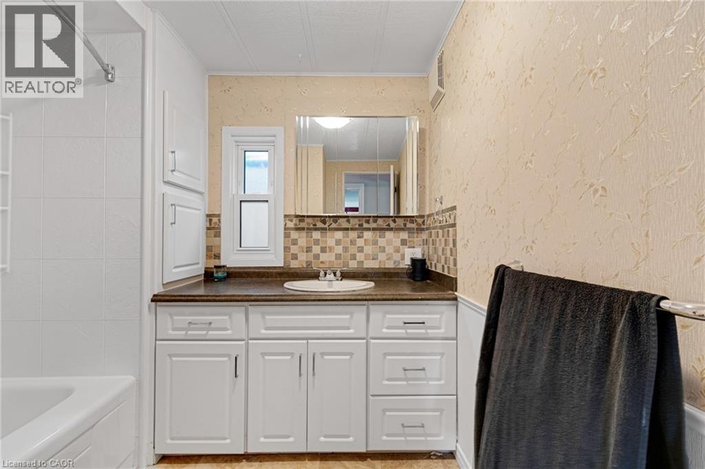 












49 PARK Lane

,
Flamborough,




Ontario
N0B2J0


