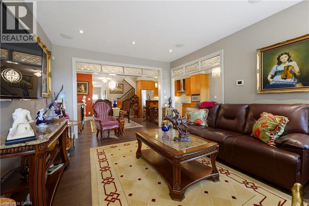 












123 OAK PARK Drive

,
Waterloo,




Ontario
N2K0B3

