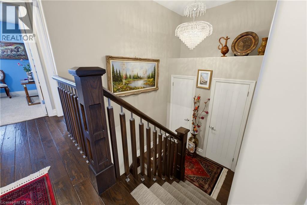 












123 OAK PARK Drive

,
Waterloo,




Ontario
N2K0B3

