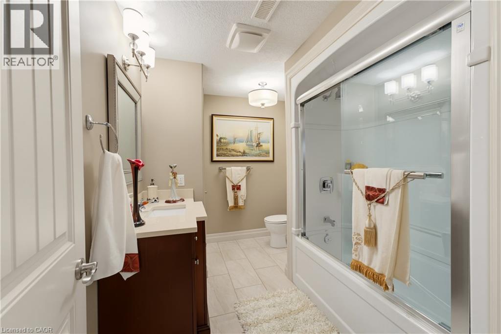 












123 OAK PARK Drive

,
Waterloo,




Ontario
N2K0B3

