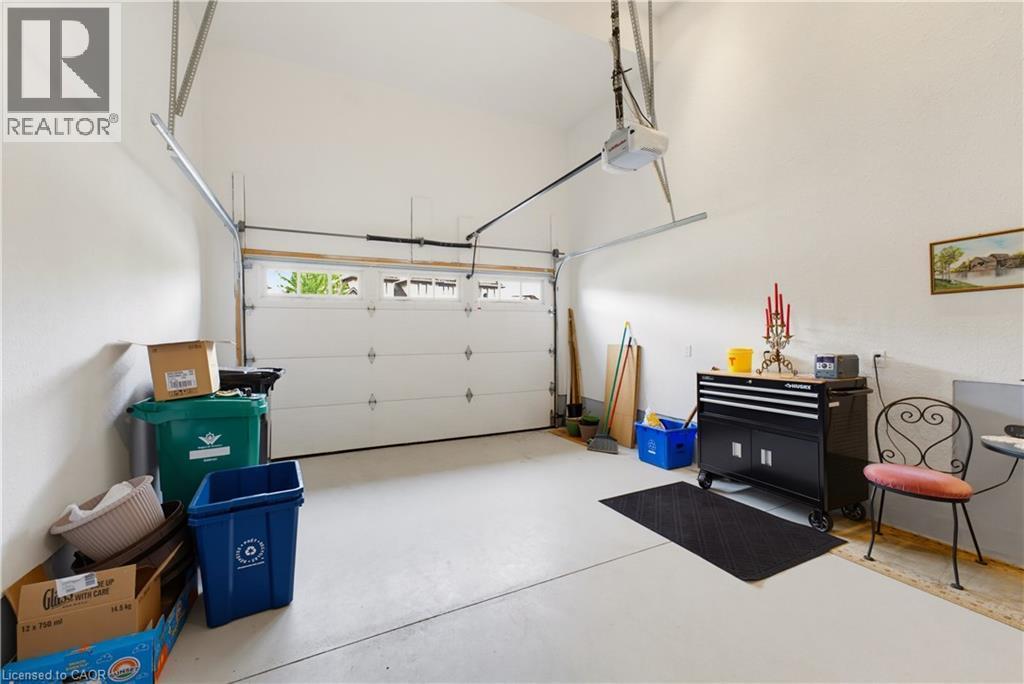 












123 OAK PARK Drive

,
Waterloo,




Ontario
N2K0B3

