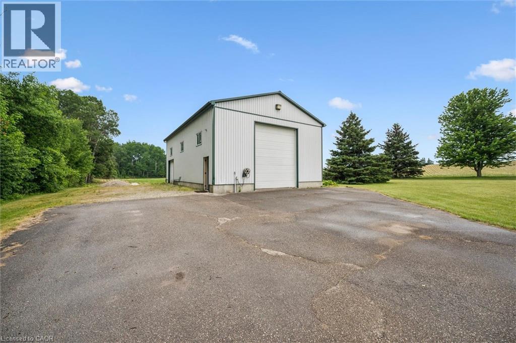 












896620 COUNTY RD 3

,
Bright,







Ontario
N0J1B0

