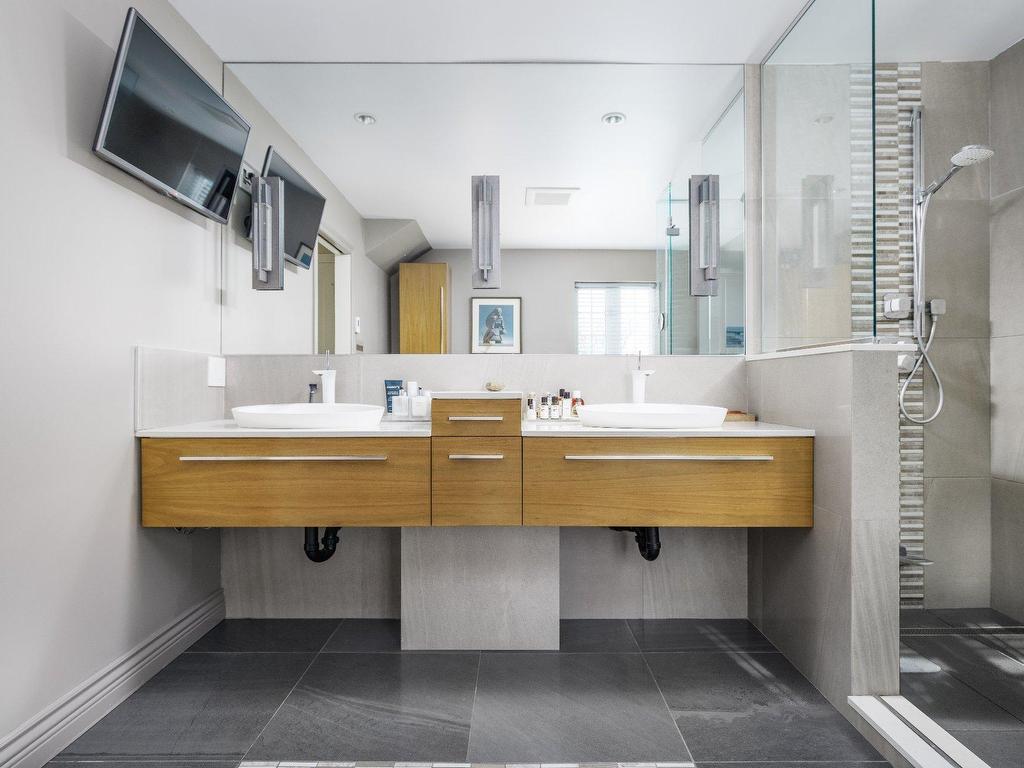 









231


Rue Trinidad

,
Dollard-Des Ormeaux,




QC
H9G2X4

