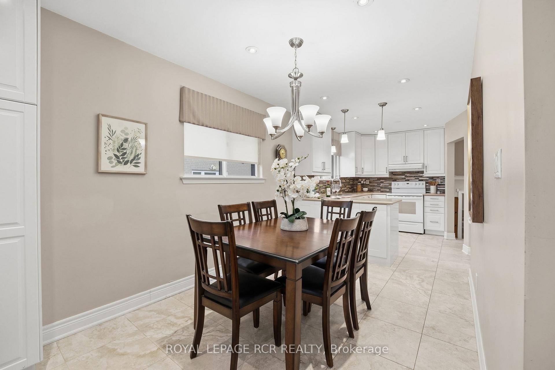









39


Dovehouse

Avenue,
Toronto,




ON
M3J 1A3

