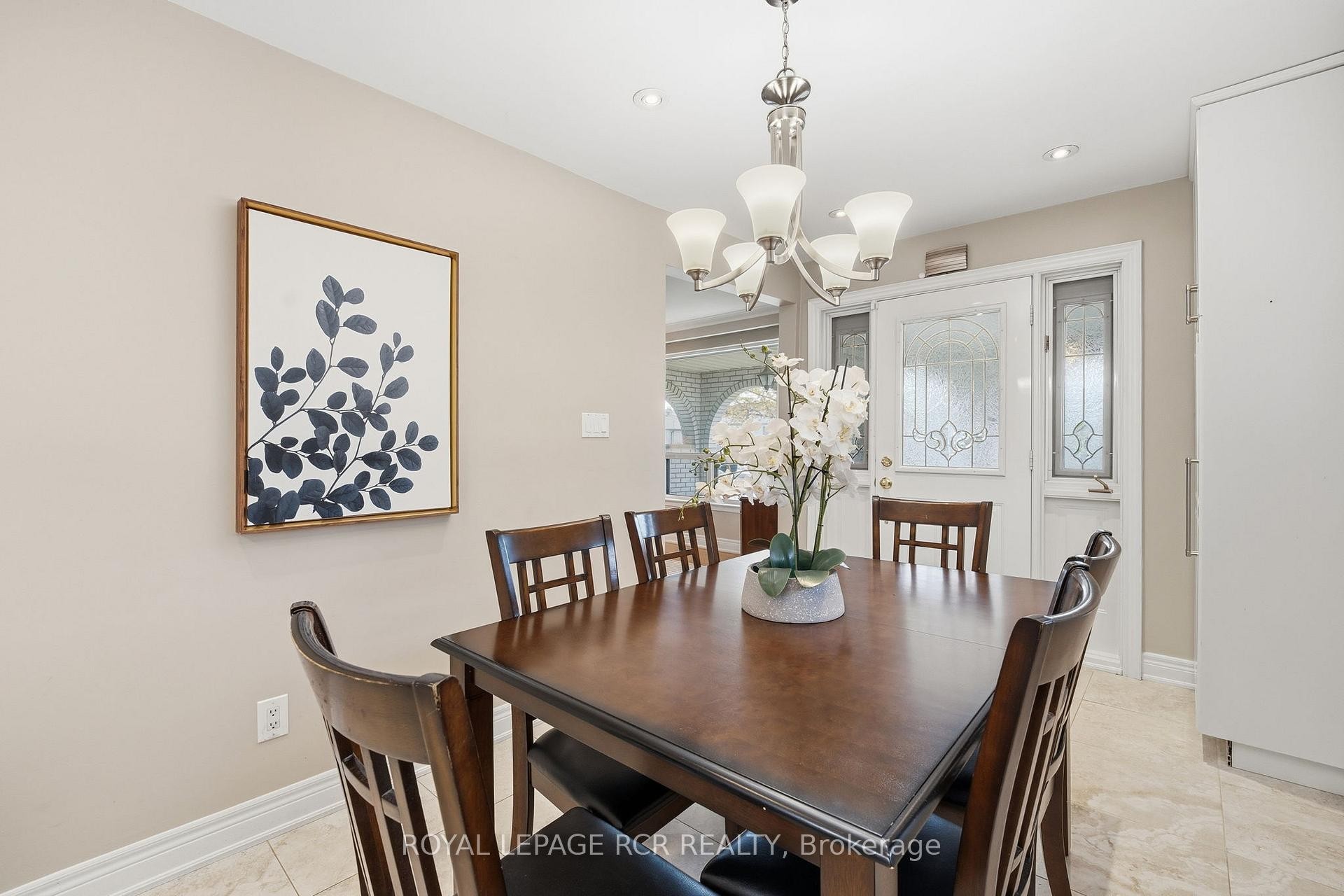 









39


Dovehouse

Avenue,
Toronto,




ON
M3J 1A3

