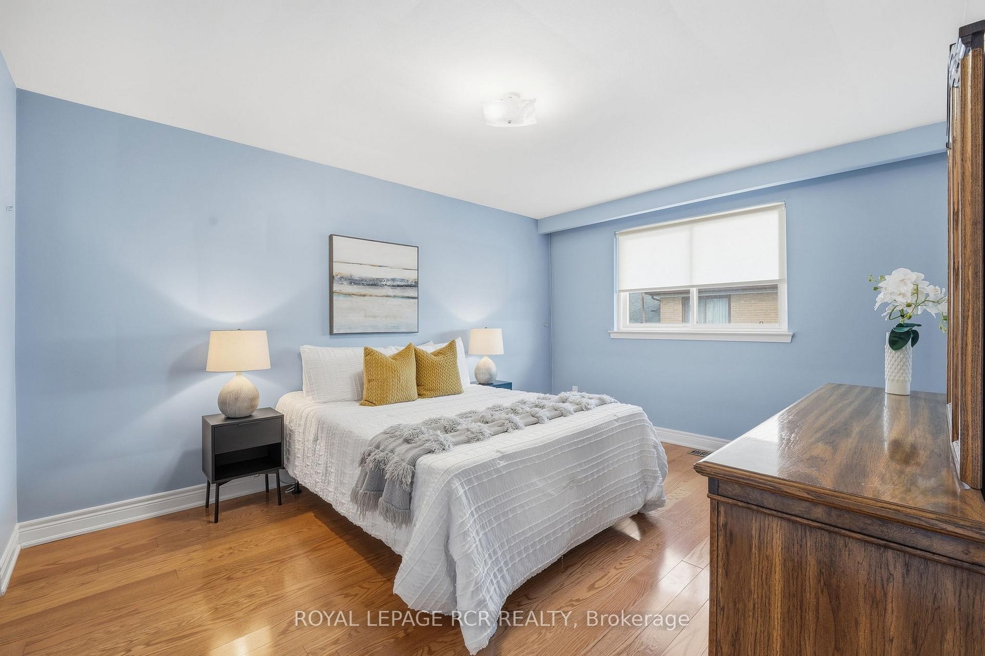 









39


Dovehouse

Avenue,
Toronto,




ON
M3J 1A3

