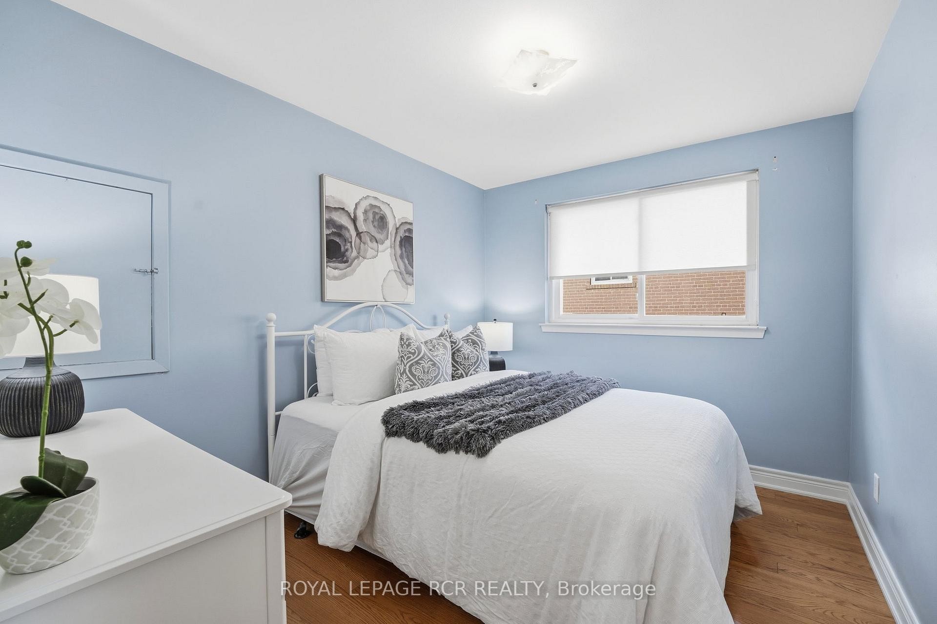 









39


Dovehouse

Avenue,
Toronto,




ON
M3J 1A3

