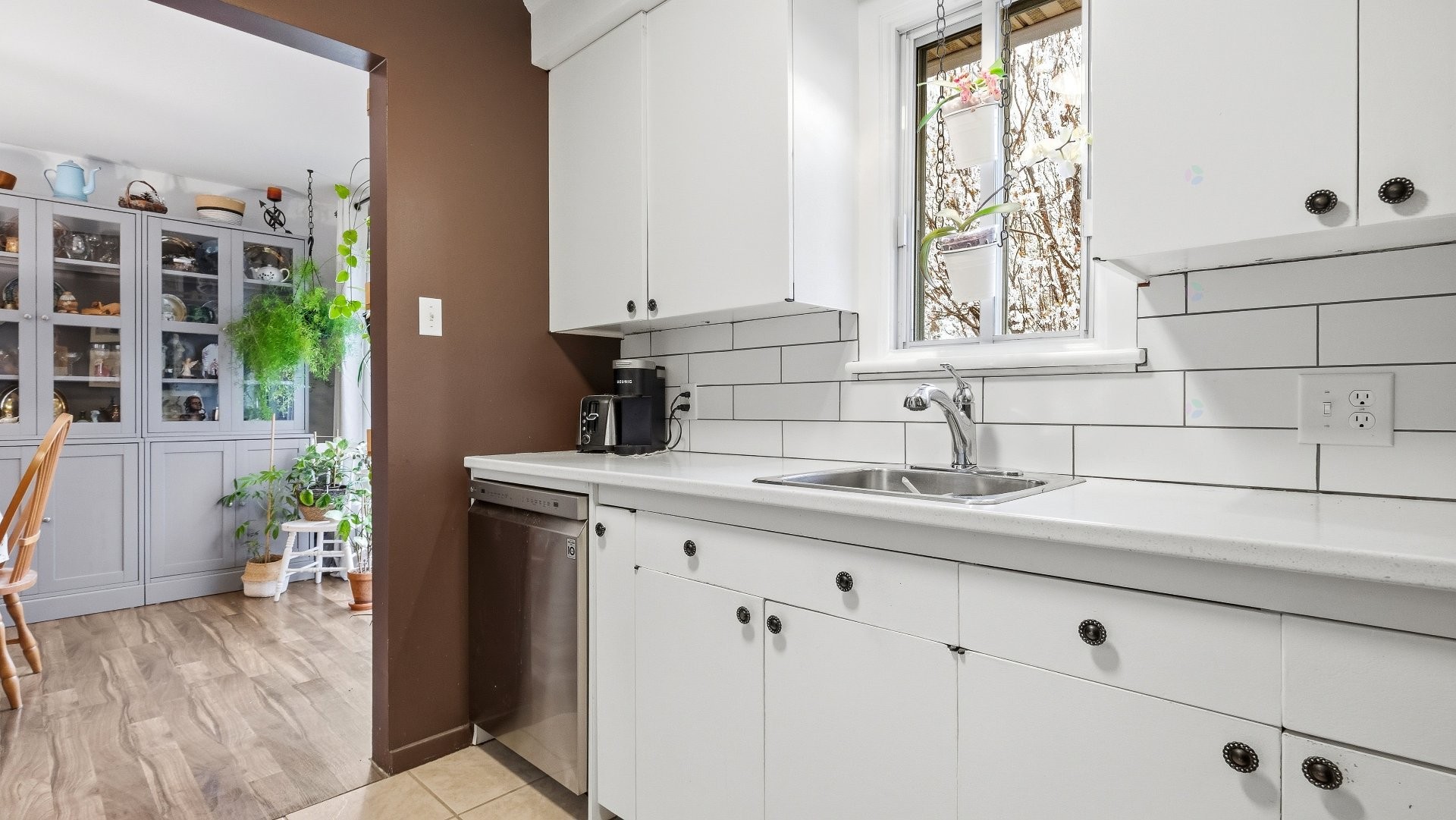 









890


Rue Bourdages

,
Marieville,




QC
J3M1A9

