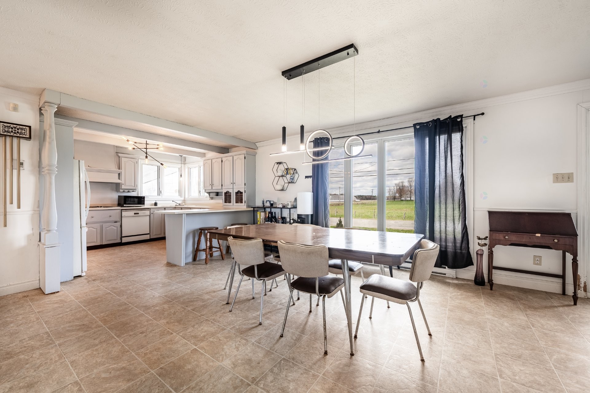 









541


1er Rang E.

,
Sainte-Christine,




QC
J0H1H0

