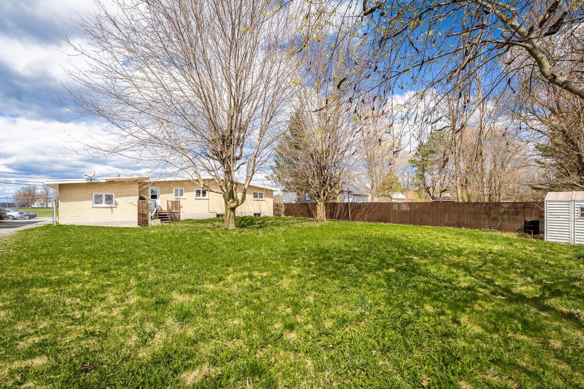 









541


1er Rang E.

,
Sainte-Christine,




QC
J0H1H0

