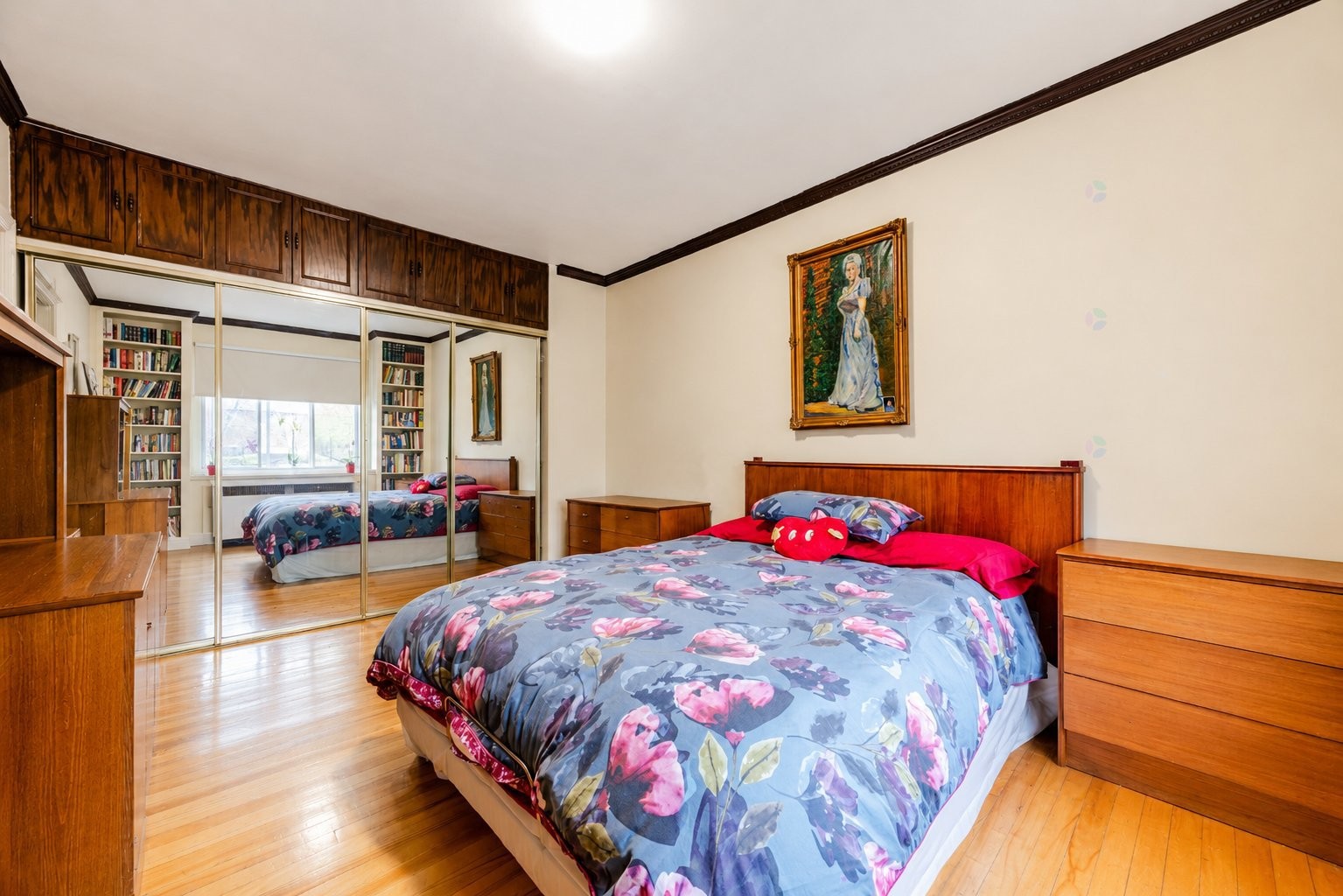









4913

 - 4915


Av. Cumberland

,
Montréal (Côte-des-Neiges/Notre-Dame-de-Grâce),




QC
H4V2N5

