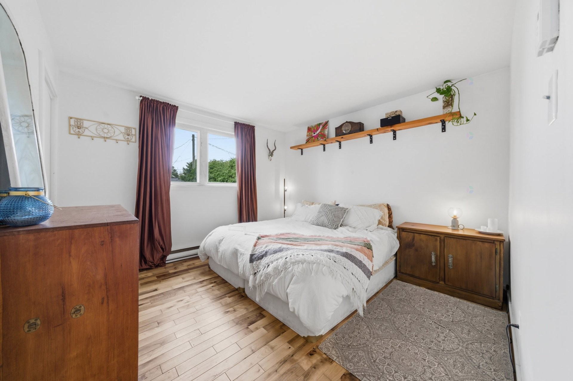 









45


Rue des Pinsons

,
Saint-Basile-le-Grand,




QC
J3N1L1

