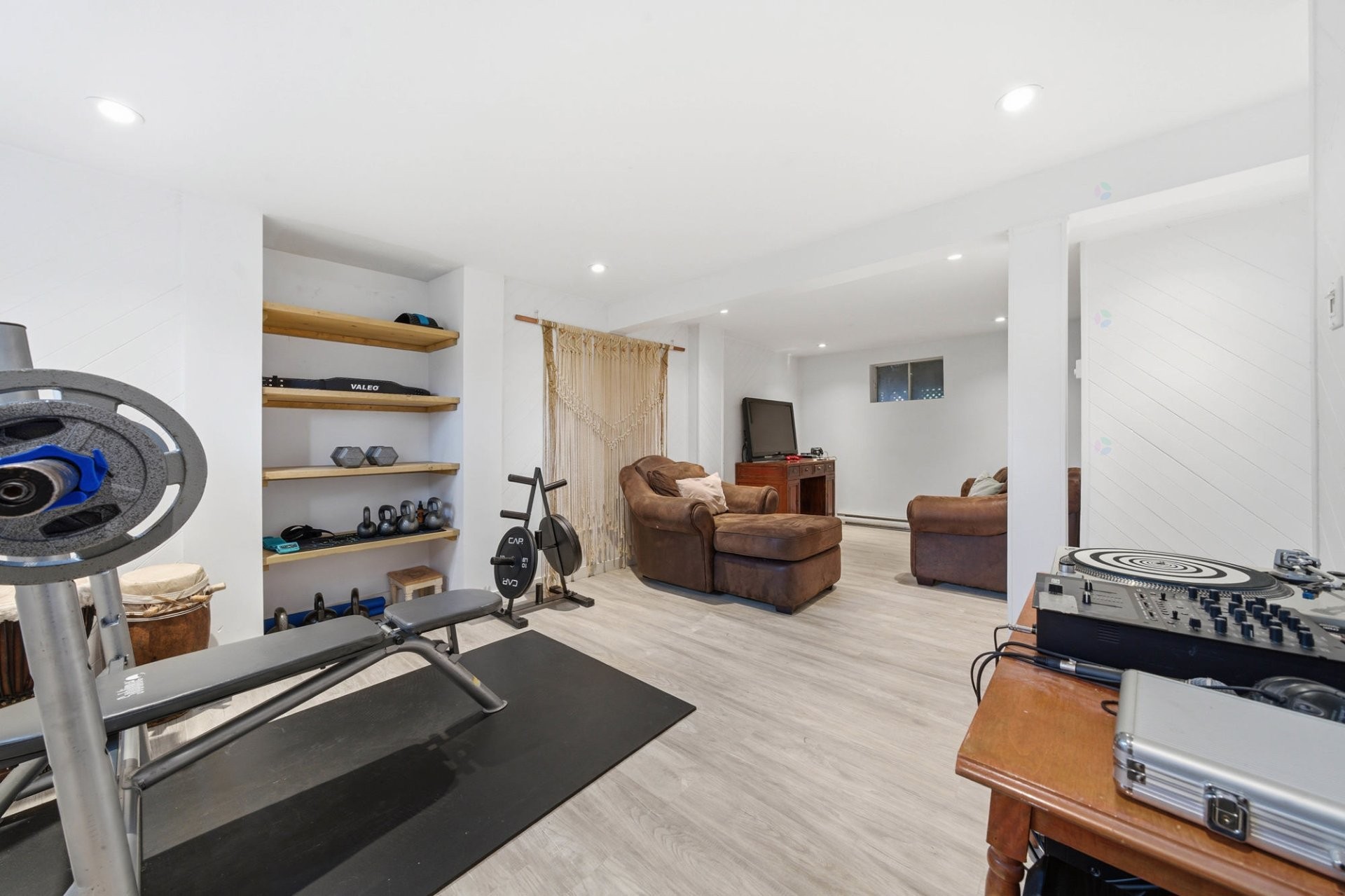 









45


Rue des Pinsons

,
Saint-Basile-le-Grand,




QC
J3N1L1

