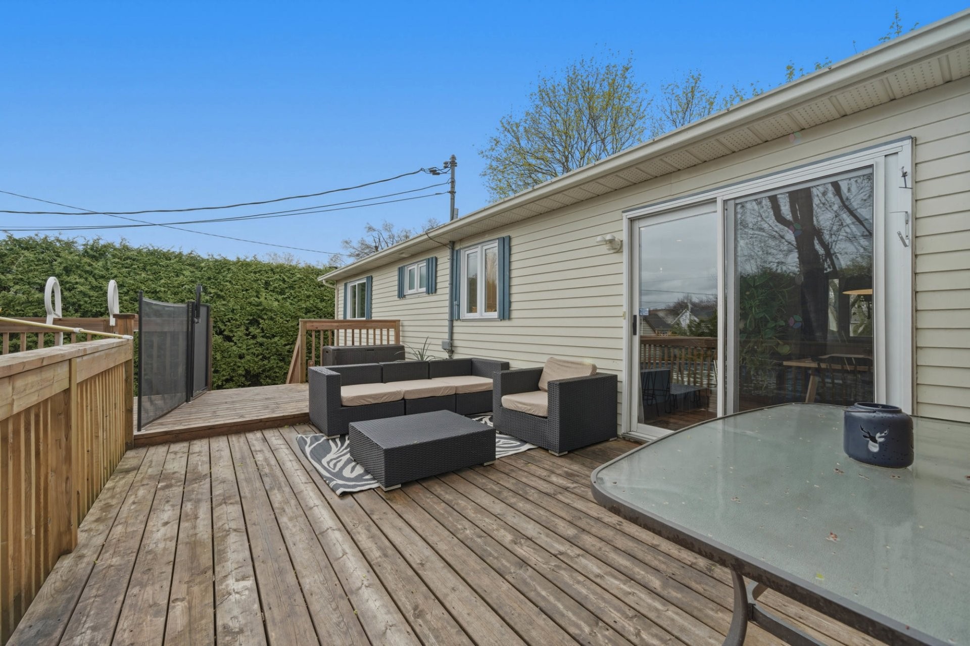 









45


Rue des Pinsons

,
Saint-Basile-le-Grand,




QC
J3N1L1

