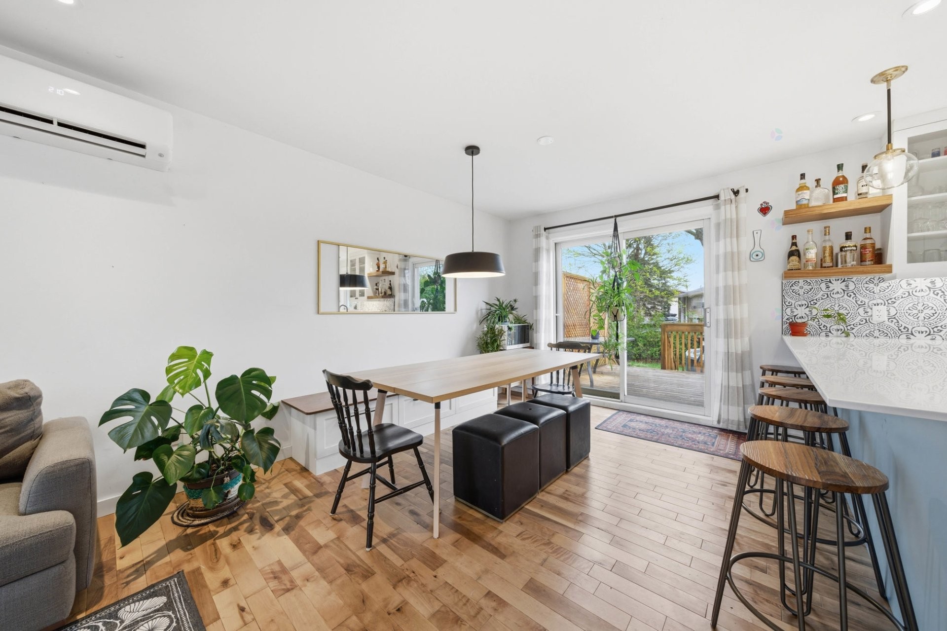 









45


Rue des Pinsons

,
Saint-Basile-le-Grand,




QC
J3N1L1

