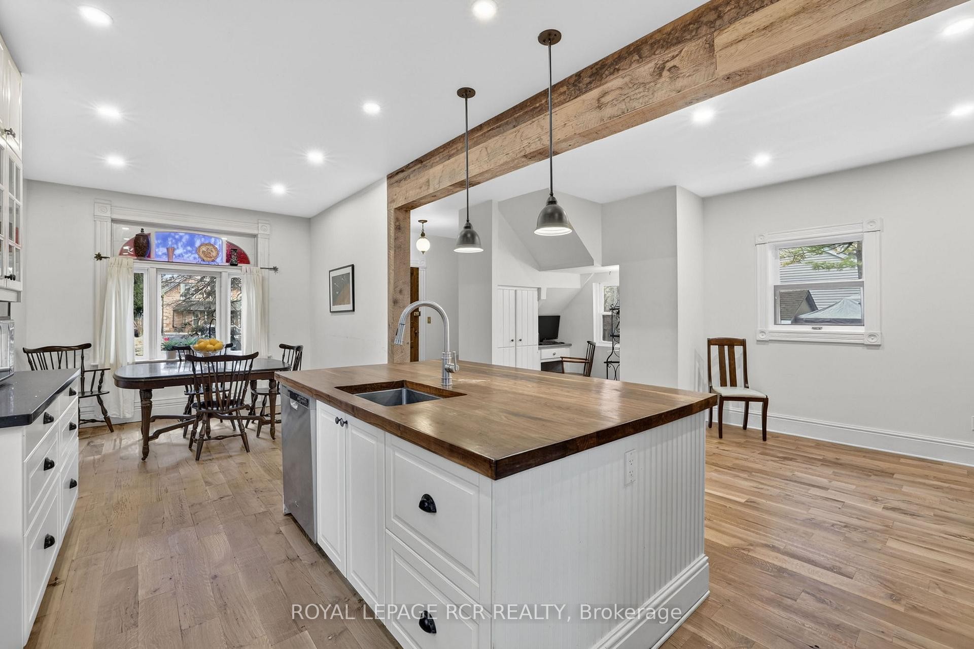 









20


Prospect

Street,
New Tecumseth,




ON
L0G 1A0

